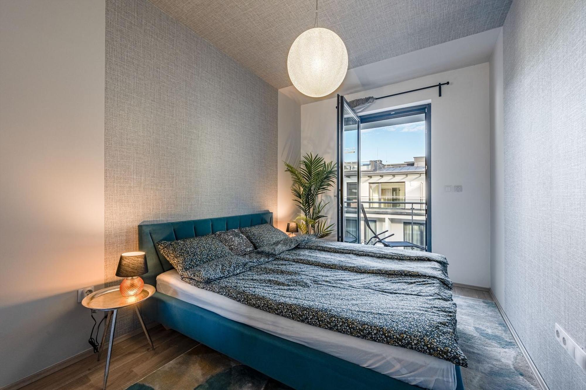 Apartman With Garage And Balcony In Center Budapest