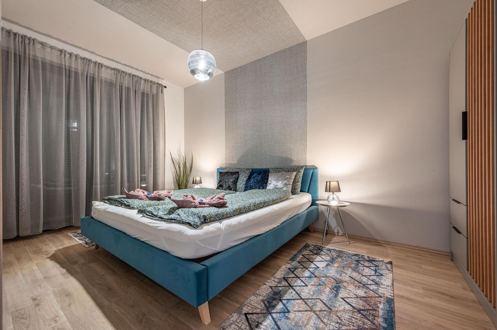 With Garage And Balcony In Center Appartamento