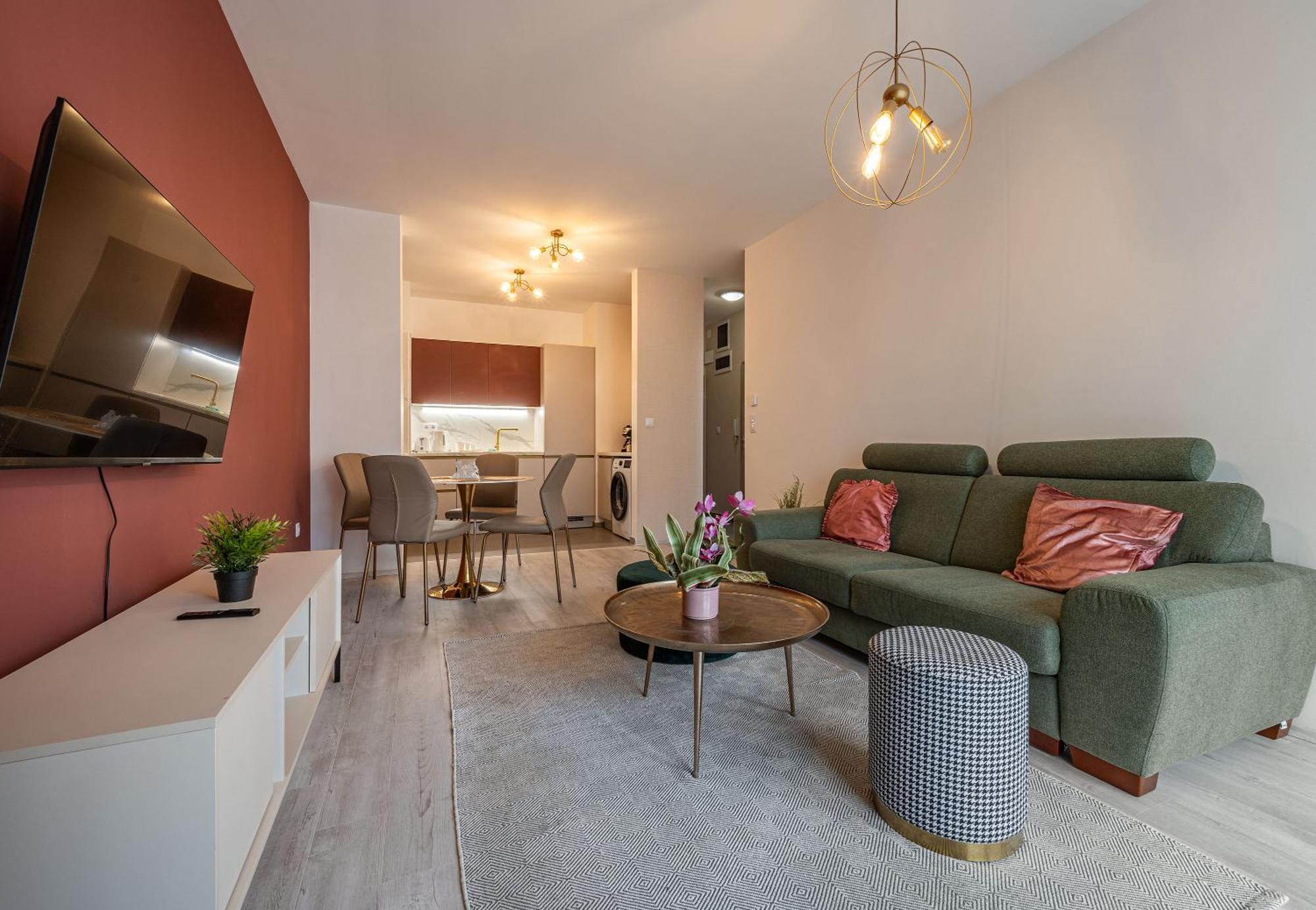 With Garage And Balcony In Center Apartamento Budapest